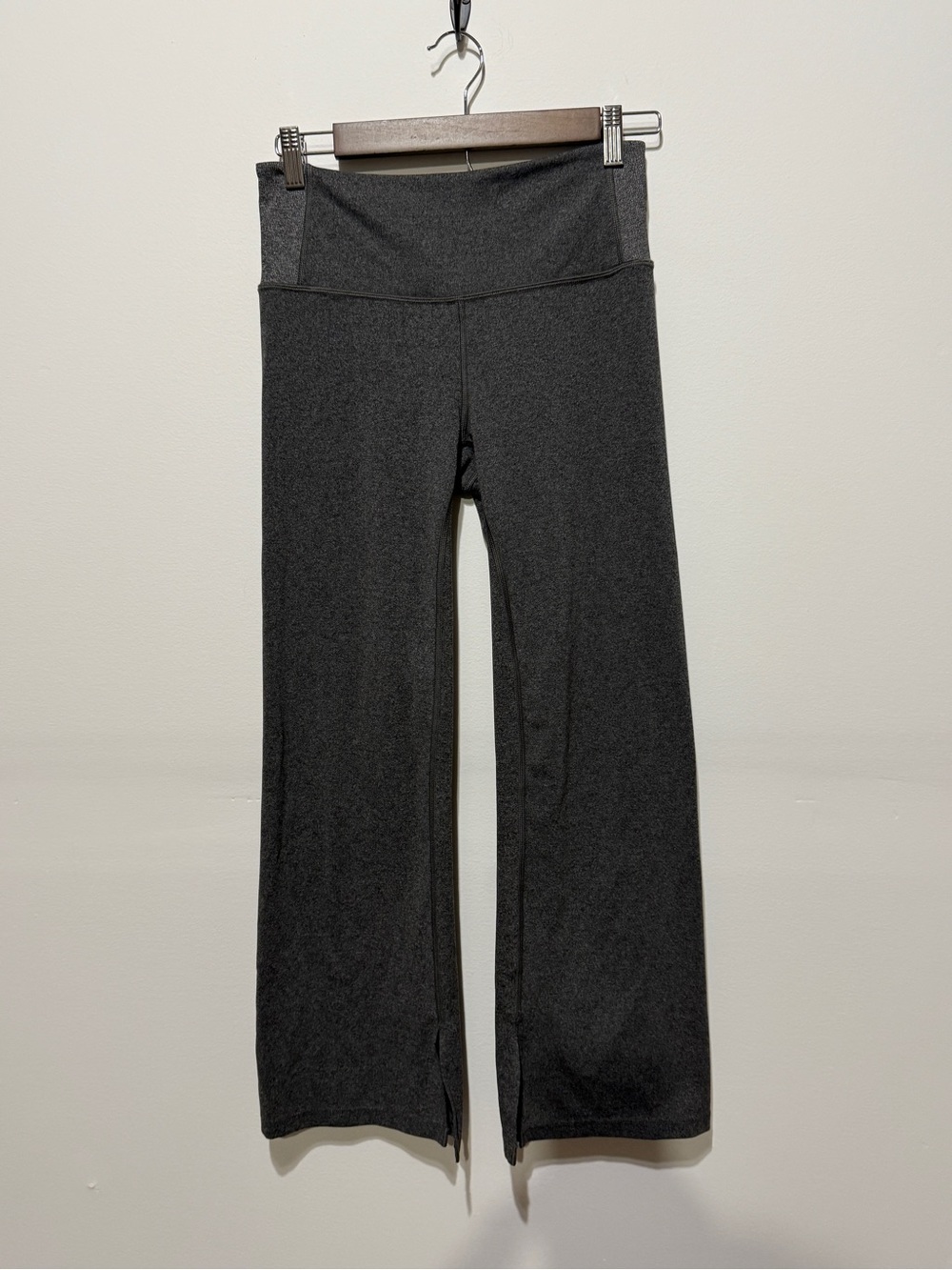 NWOT Athleta Charcoal Cropped Flare Yoga Pants
